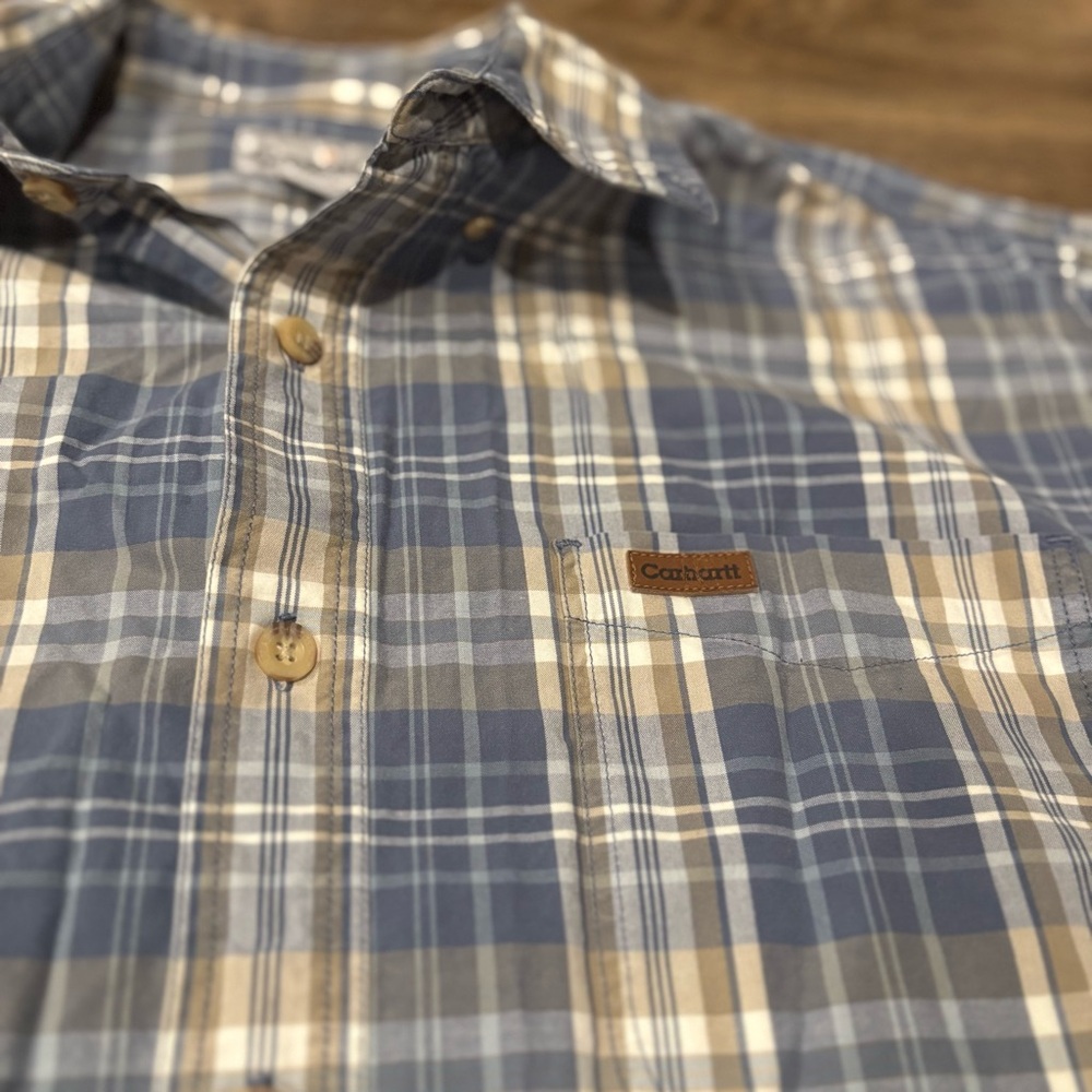 Carhartt Plaid Button Up Shirt Medium Blue Short Sleeve Workwear Cotton Logo - Picture 3 of 6